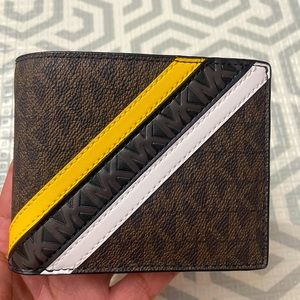 Micheal Kors men wallet